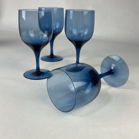 Vintage Blue Crystal Wine Glasses (set of 4) - Picture 5 of 11